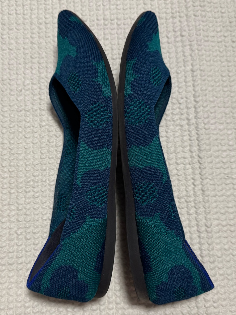 Rothy's Pointed Knit Flats in Teal - Discontinued Water Poppy - Picture 3 of 6